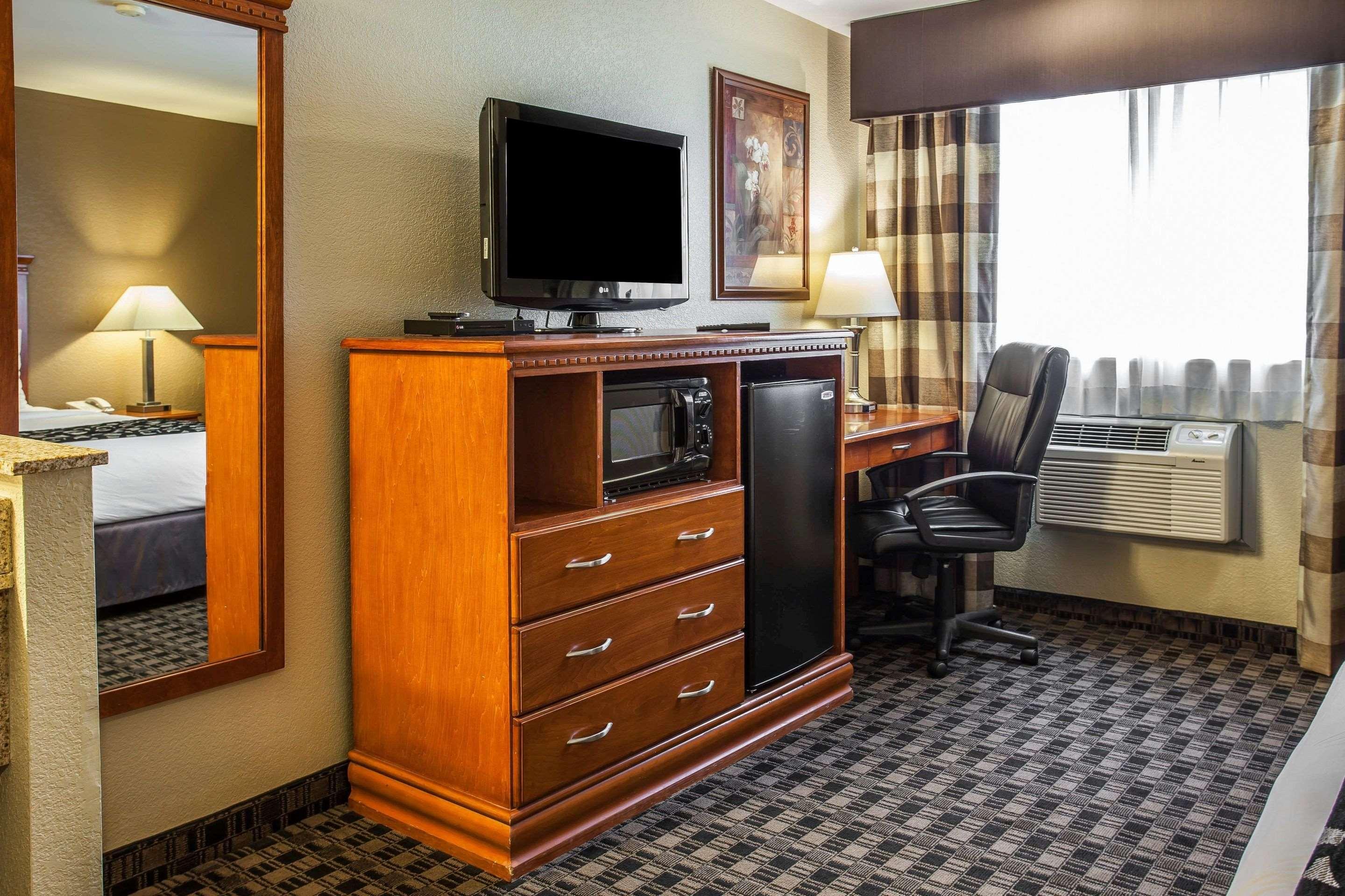 Clarion Inn Renton-Seattle エクステリア 写真