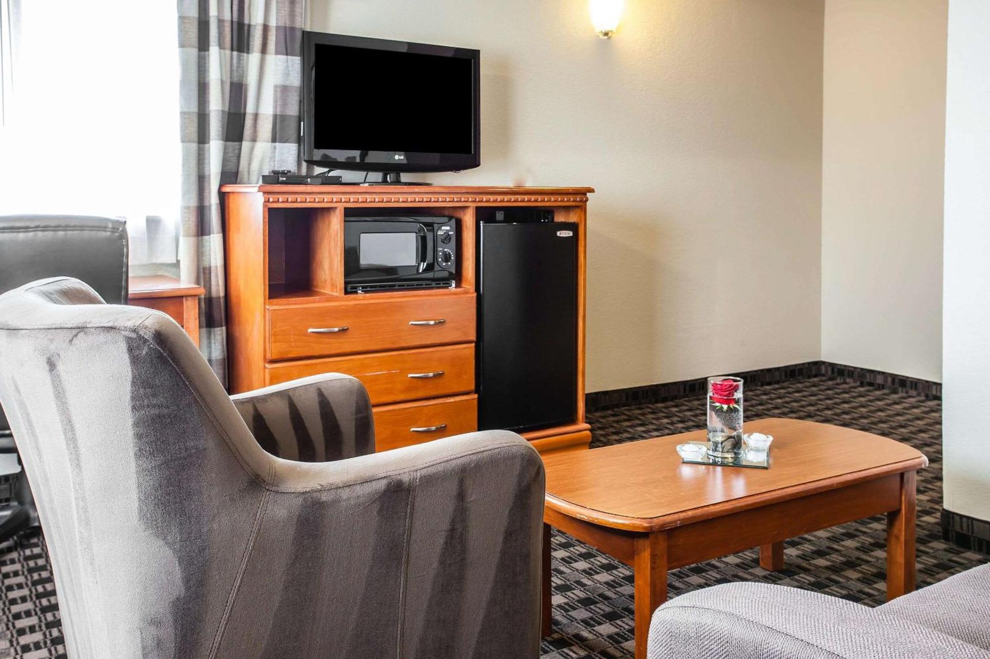 Clarion Inn Renton-Seattle エクステリア 写真