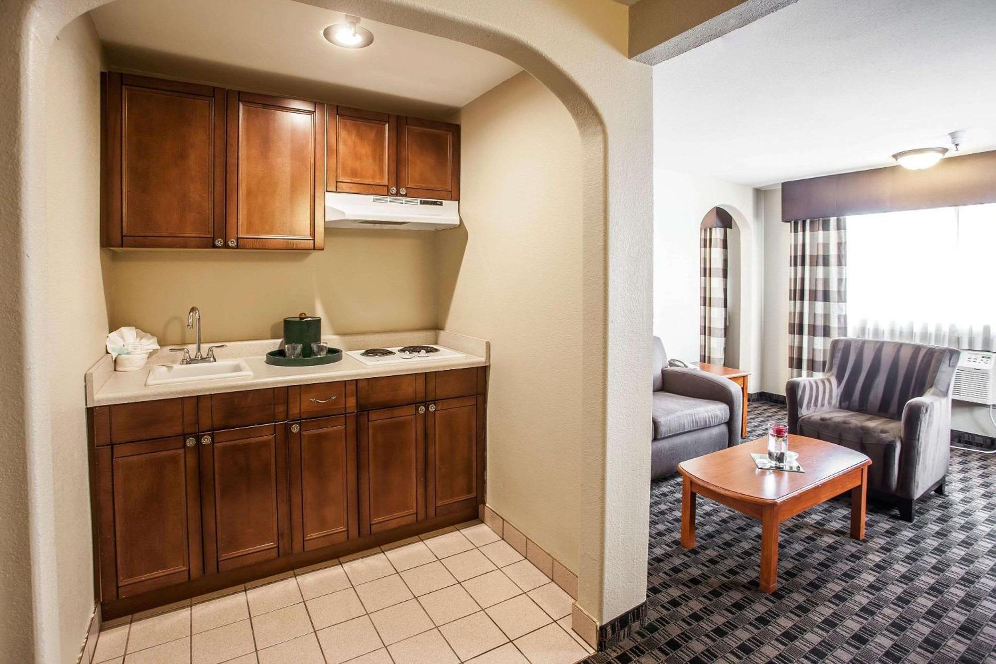Clarion Inn Renton-Seattle エクステリア 写真