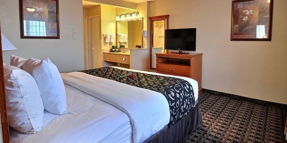 Clarion Inn Renton-Seattle エクステリア 写真