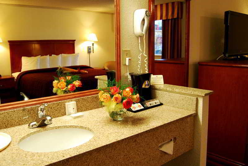 Clarion Inn Renton-Seattle エクステリア 写真